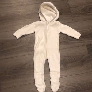 Clasix Beginnings knitted zippered footie with hood